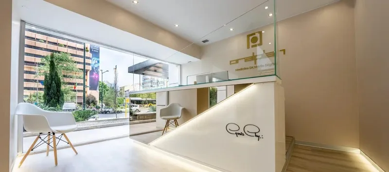 Clinique dentaire moderne à Lisbonne au Portugal